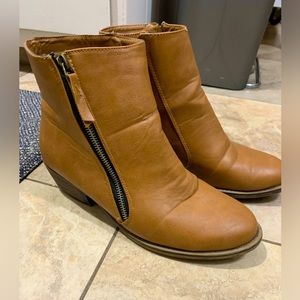 henry ferrera ankle boots